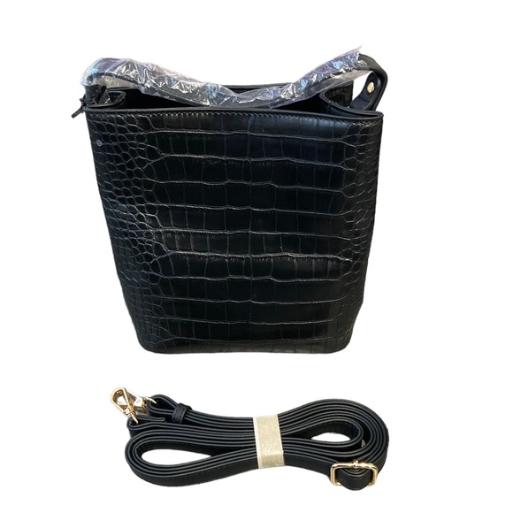 Aota All Of The‎ Above Elena Bucket Bag Vegan Leather Black - Picture 3 of 6